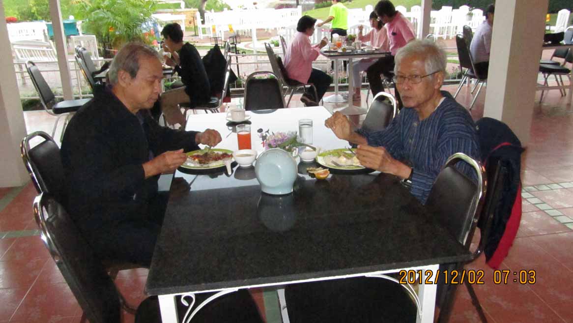 Morning_breakfast 06.JPG 92.8K